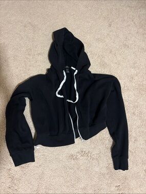 Forever 21 Black Cropped Zip-Up Hoodie with White Drawstrings